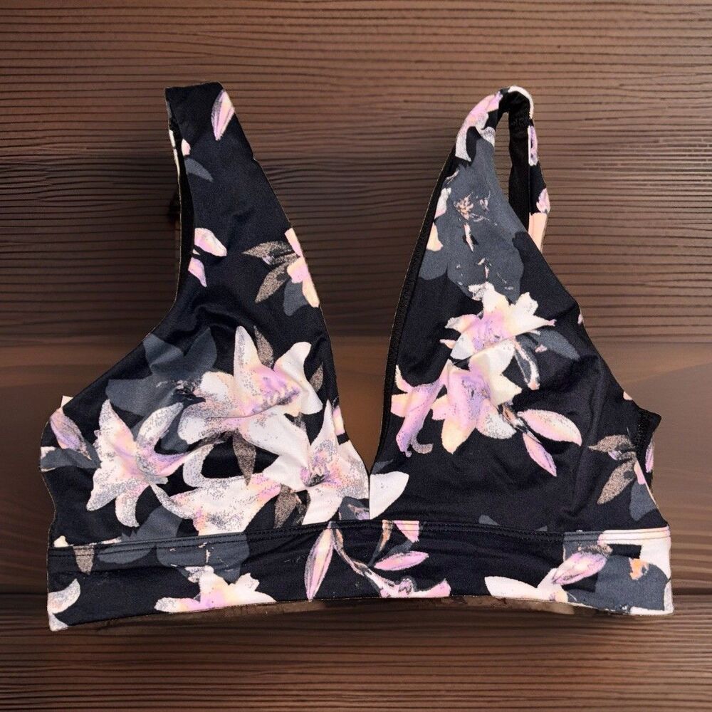 Victoria’s Secret Wireless Bralette Size Large